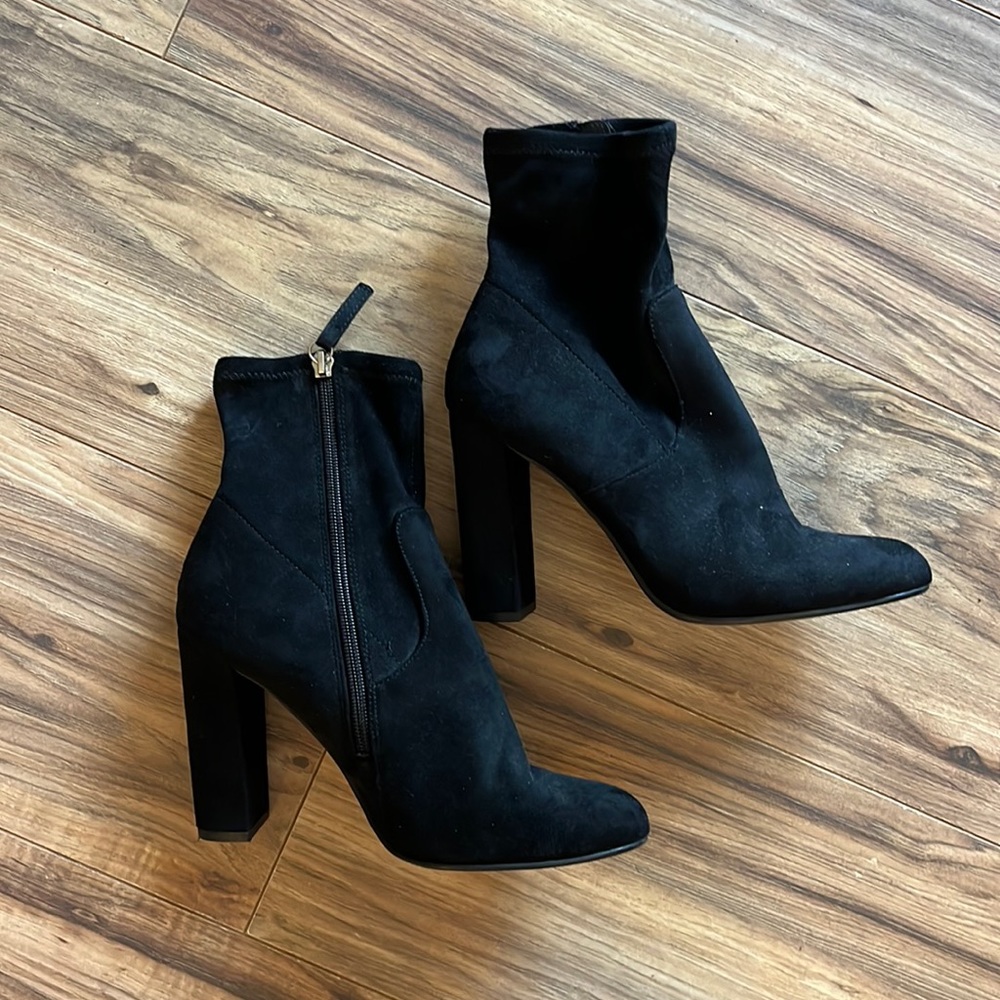 Steve Madden Edit Black Heeled Booties 8M
